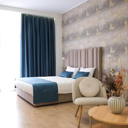 Golden City Hotel , Тирана Экстерьер фото