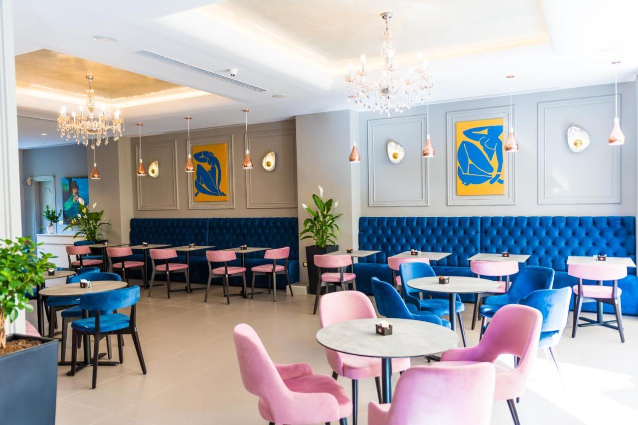 Golden City Hotel , Тирана Экстерьер фото